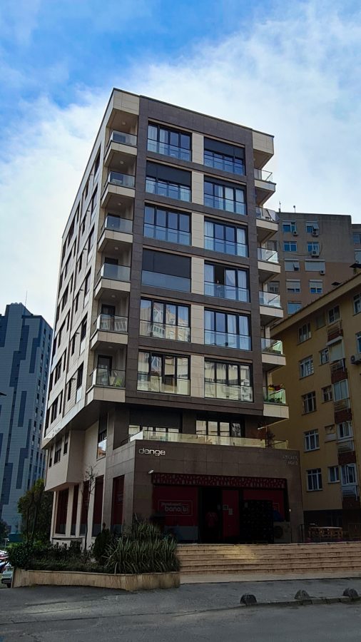 Lalezar 13 Apartmanı